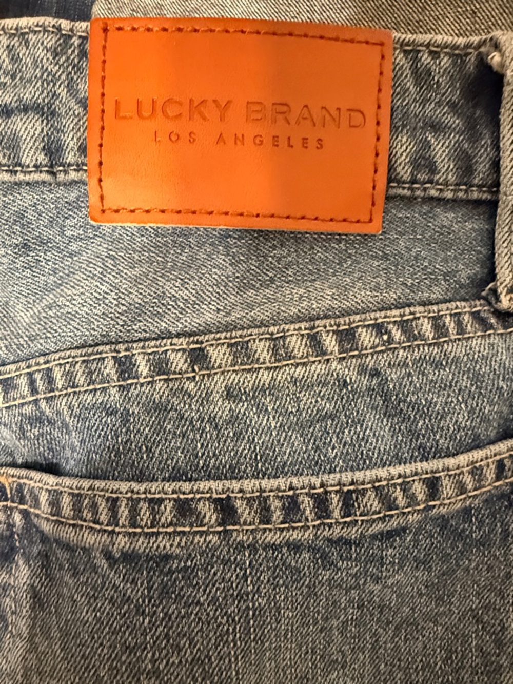 Lucky Brand Button Up jeans - Picture 5 of 5